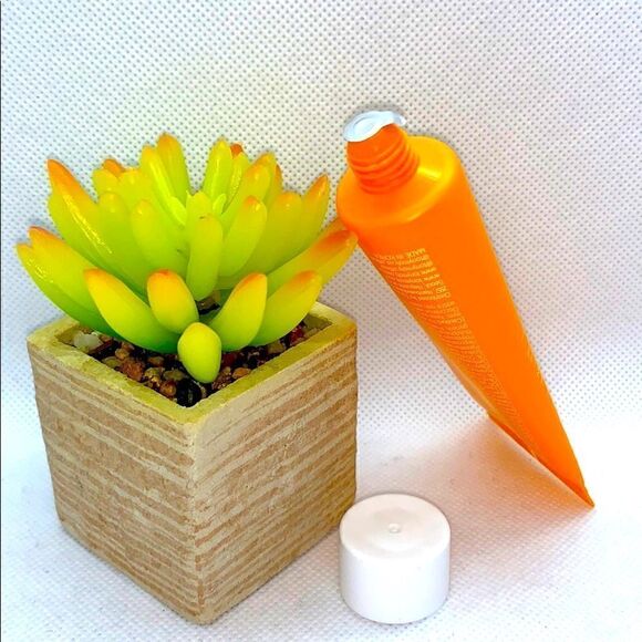 $5🌟 TONYMOLY Vital Vita 12 Jelly Cleanser - Picture 3 of 3